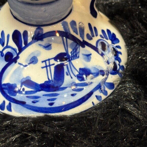 Delft  Blue Hand-Painted Ceramic Blue & White Candle Holder With Handle - Picture 4 of 7